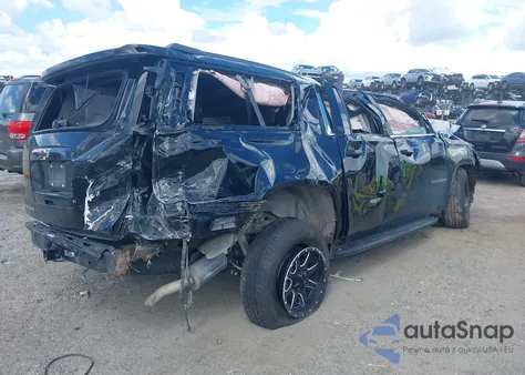 2018 Chevrolet Suburban Ls z USA, uszkodzony, nr VIN 1GNSCGKC7JR352612